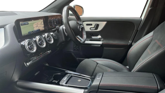 Mercedes-Benz GLA Listing Image