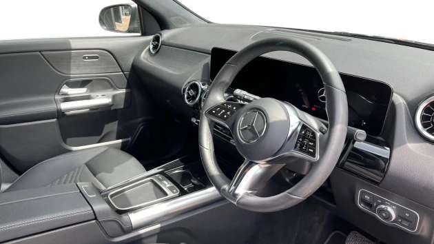 Mercedes-Benz GLA Listing Image