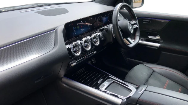 Mercedes-Benz GLA Listing Image