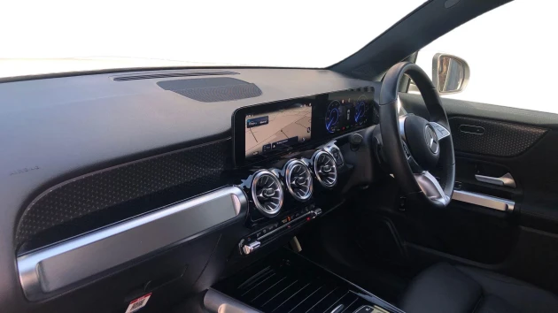 Mercedes-Benz EQB Listing Image