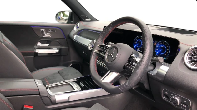 Mercedes-Benz EQB Listing Image