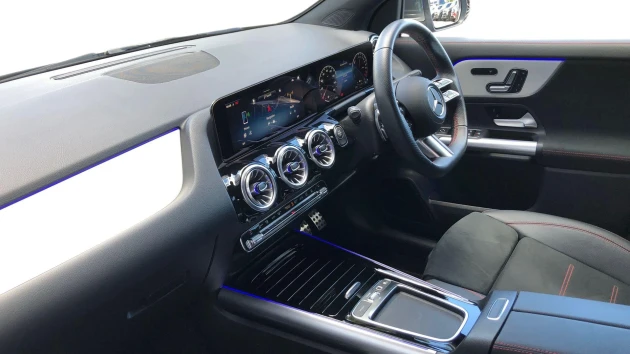 Mercedes-Benz GLA Listing Image