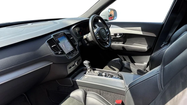 Volvo XC90 Listing Image
