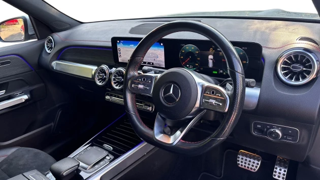 Mercedes-Benz EQB Listing Image