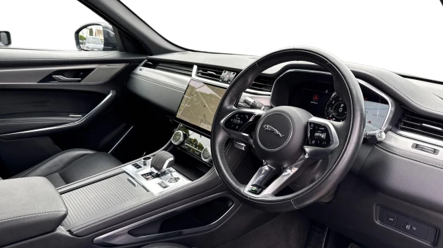 Jaguar F-PACE Listing Image