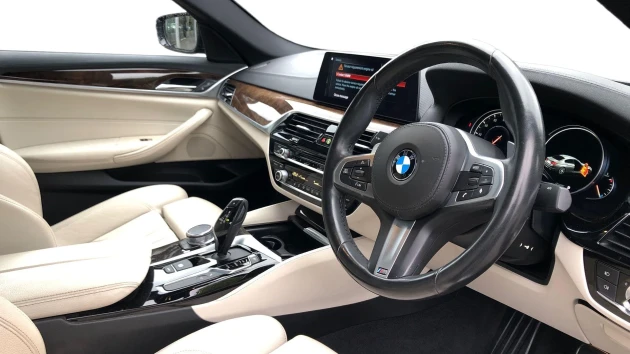 BMW 5 Series Listing Image