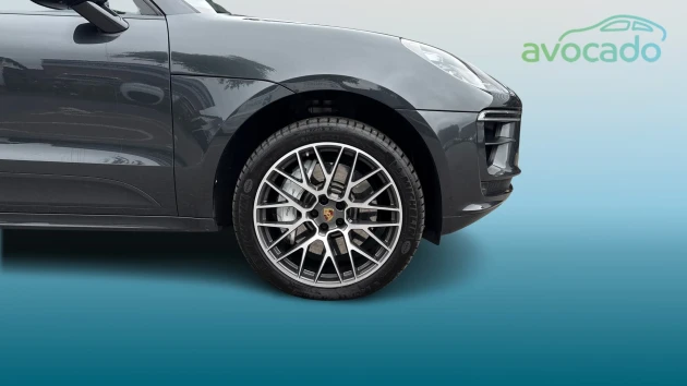 Porsche Macan Listing Image