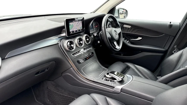 Mercedes-Benz GLC Listing Image