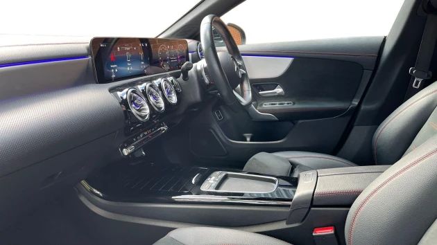 Mercedes-Benz CLA Listing Image