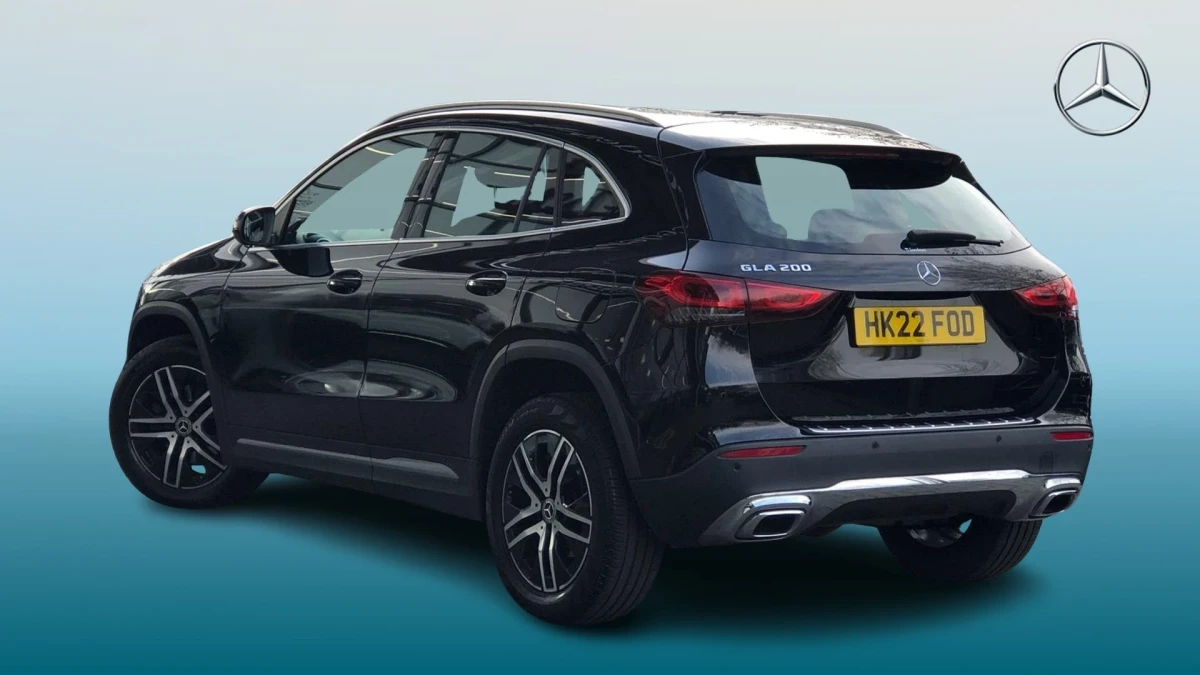 Mercedes-Benz GLA Image 2
