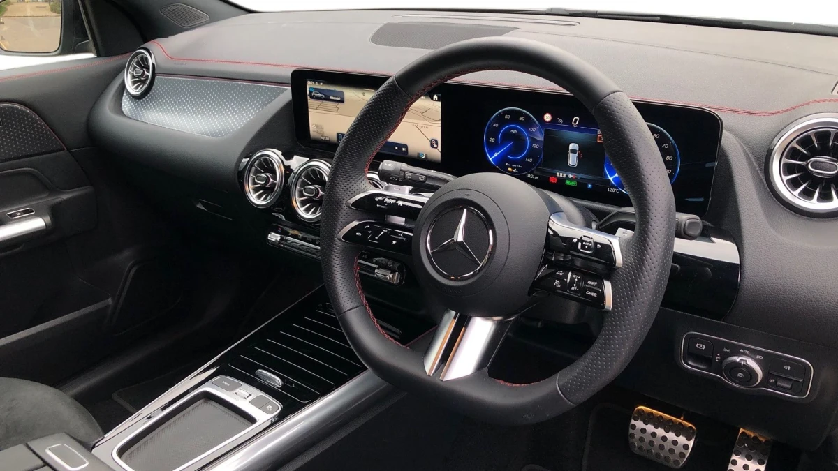 Mercedes-Benz EQA Image 3