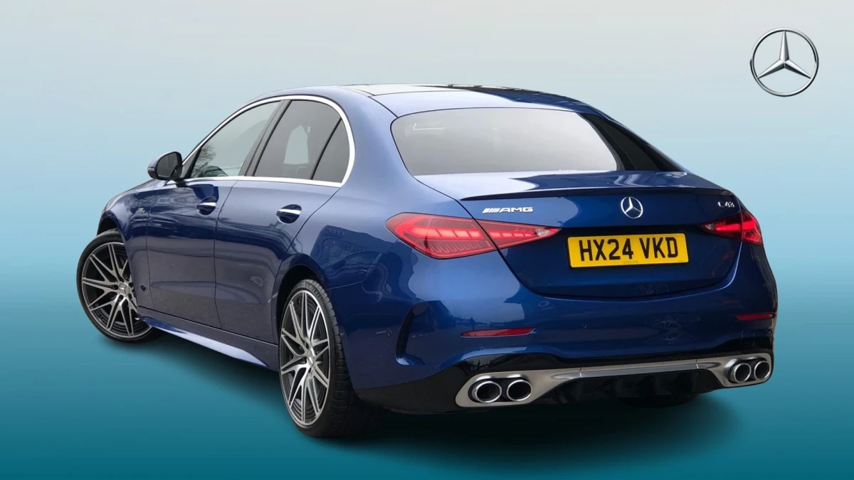 Mercedes-Benz C-Class Image 2