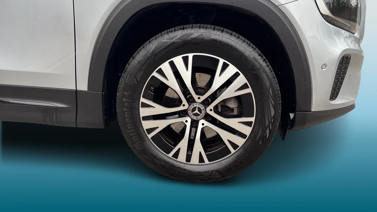 Mercedes-Benz GLB Image 5