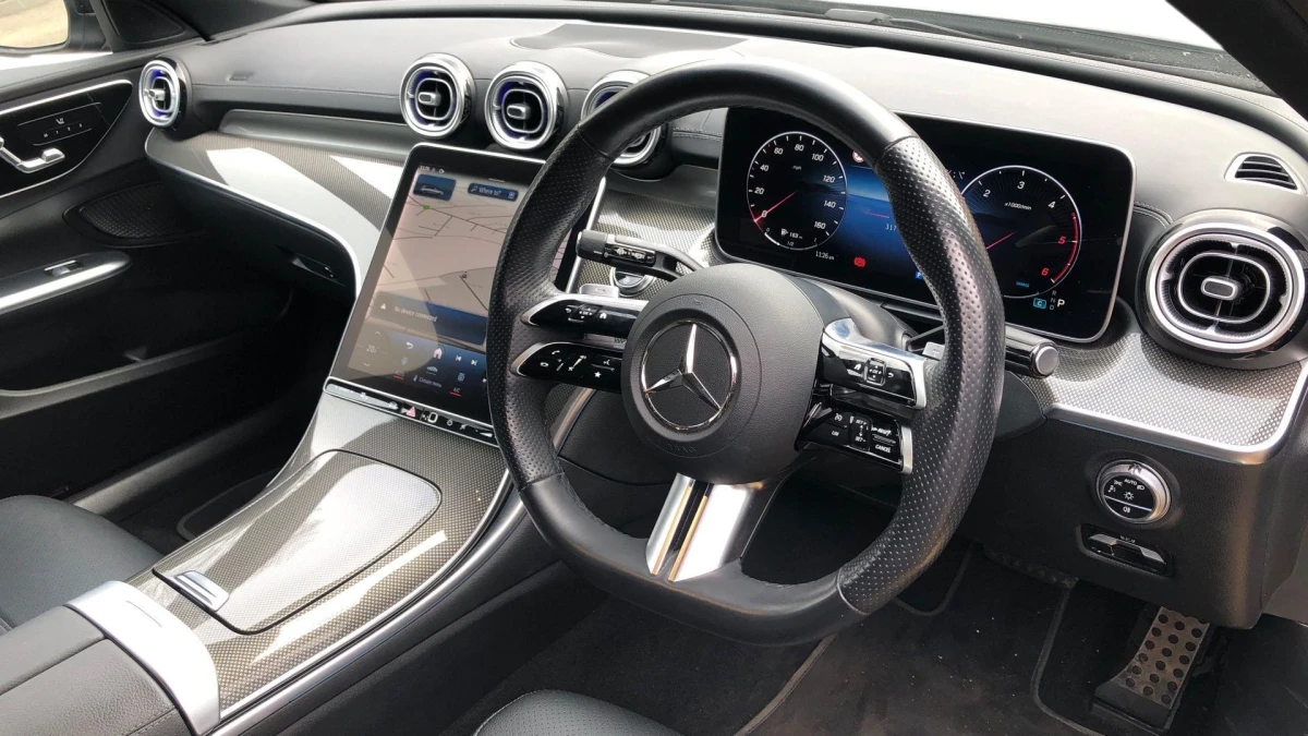 Mercedes-Benz C-Class Image 3