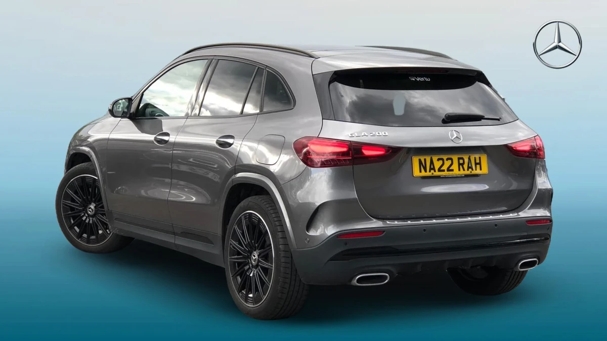 Mercedes-Benz GLA Image 2