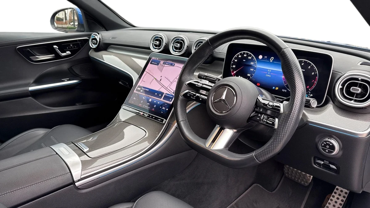 Mercedes-Benz C-Class Image 3