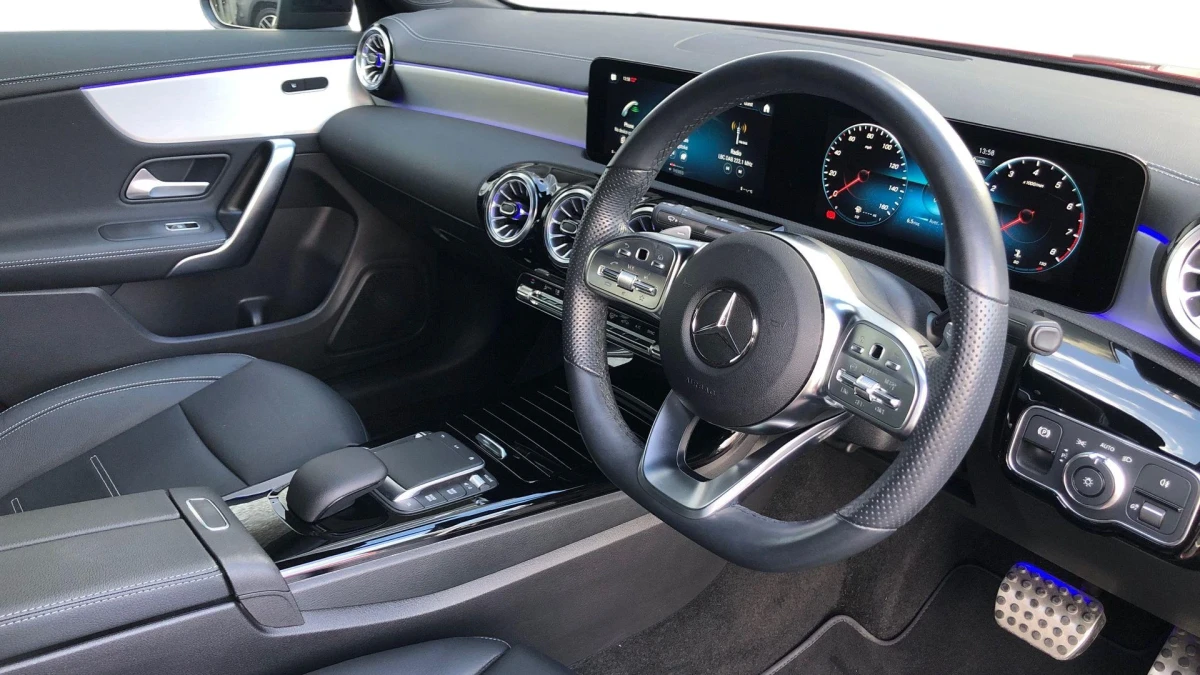 Mercedes-Benz CLA Image 3