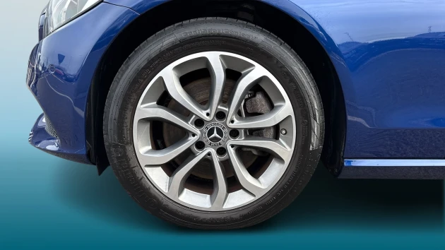 Mercedes-Benz C-Class Listing Image