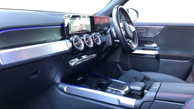 Mercedes-Benz GLB Listing Image