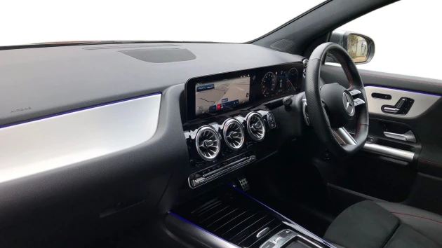 Mercedes-Benz GLA Listing Image