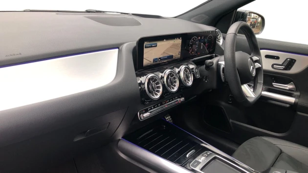 Mercedes-Benz GLA Listing Image