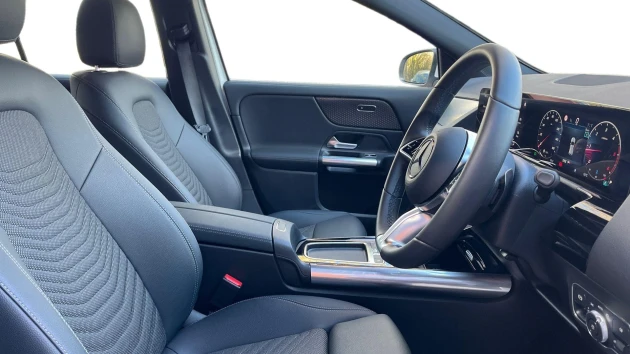 Mercedes-Benz GLA Listing Image