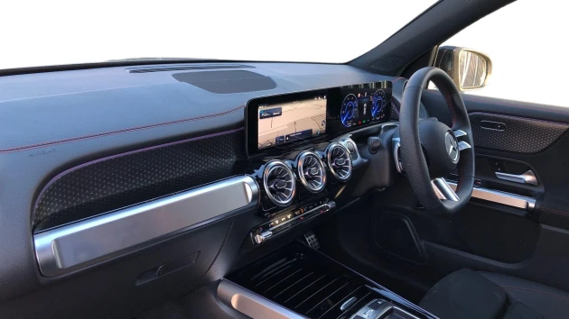 Mercedes-Benz EQB Listing Image