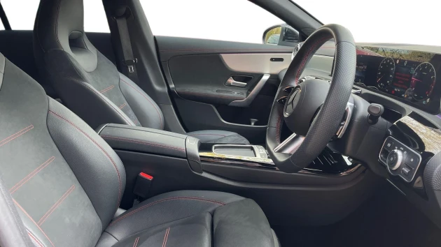 Mercedes-Benz CLA Listing Image
