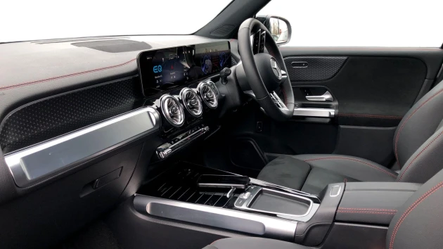 Mercedes-Benz EQB Listing Image