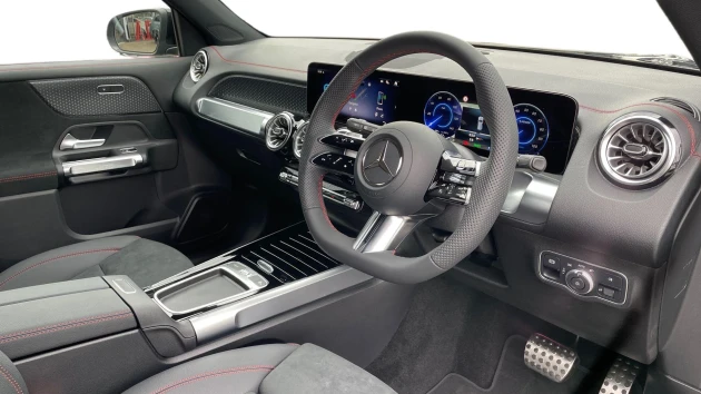 Mercedes-Benz EQB Listing Image