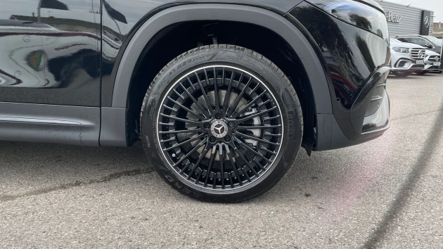 Mercedes-Benz EQB Listing Image