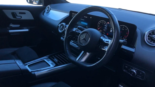 Mercedes-Benz GLA Listing Image