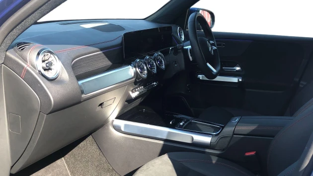 Mercedes-Benz EQB Listing Image