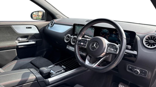 Mercedes-Benz EQA Listing Image