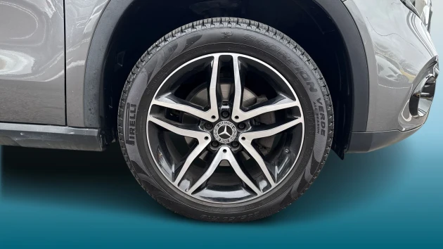 Mercedes-Benz GLA Listing Image