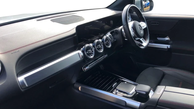 Mercedes-Benz EQB Listing Image
