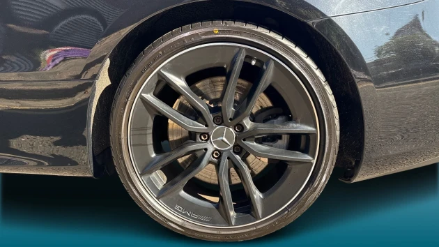 Mercedes-Benz E-Class Listing Image