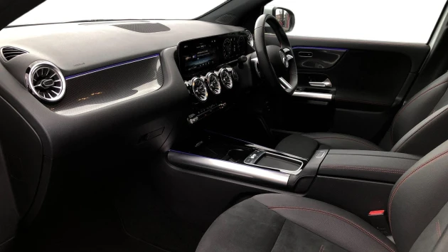 Mercedes-Benz GLA Listing Image