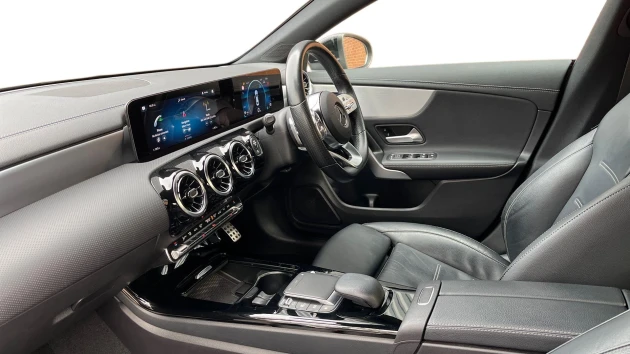 Mercedes-Benz CLA Listing Image