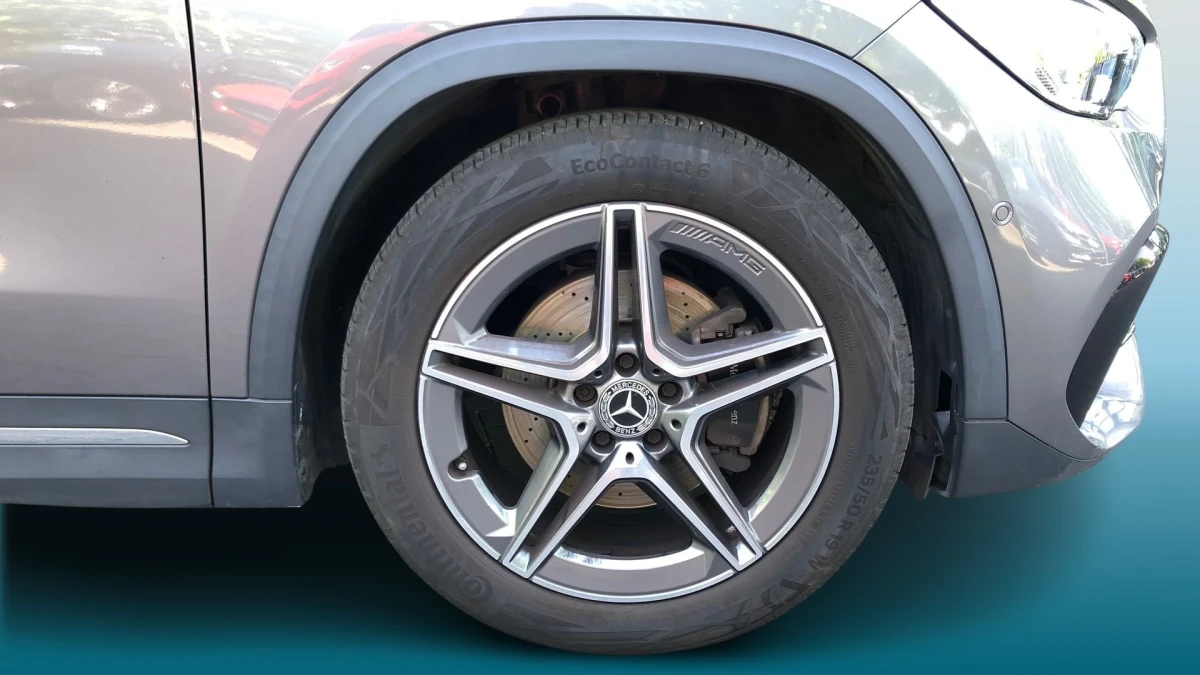 Mercedes-Benz GLA Image 5
