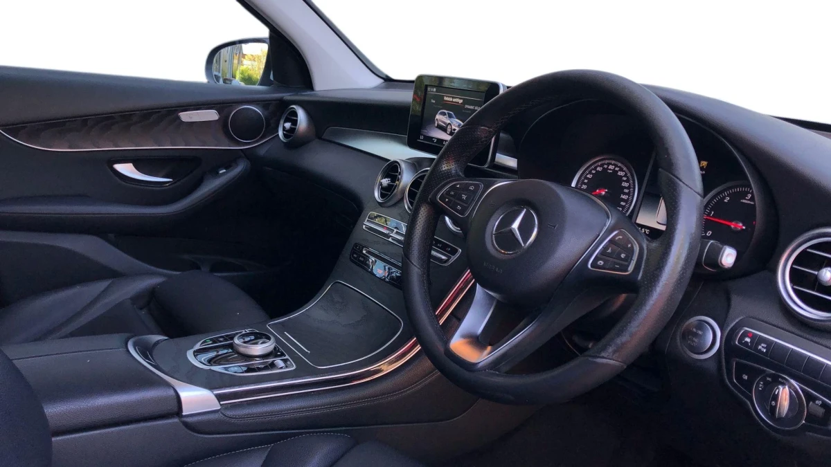 Mercedes-Benz GLC Image 4