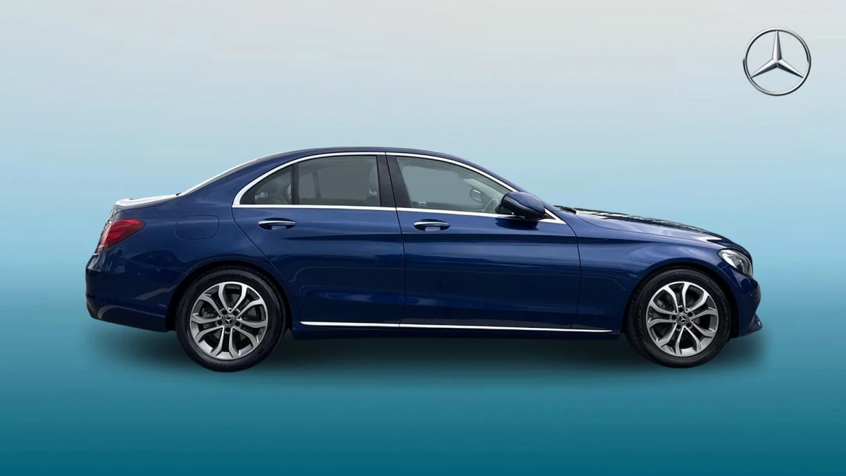 Mercedes-Benz C-Class Image 4
