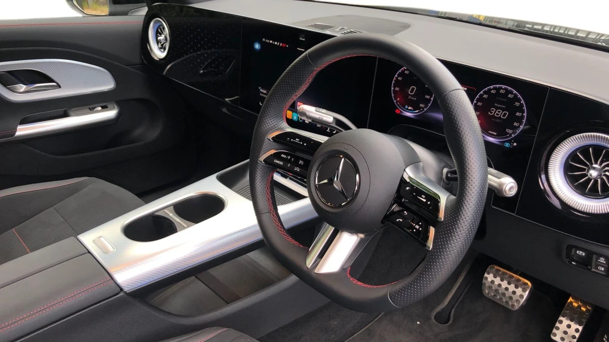 Mercedes-Benz CLA Image 3