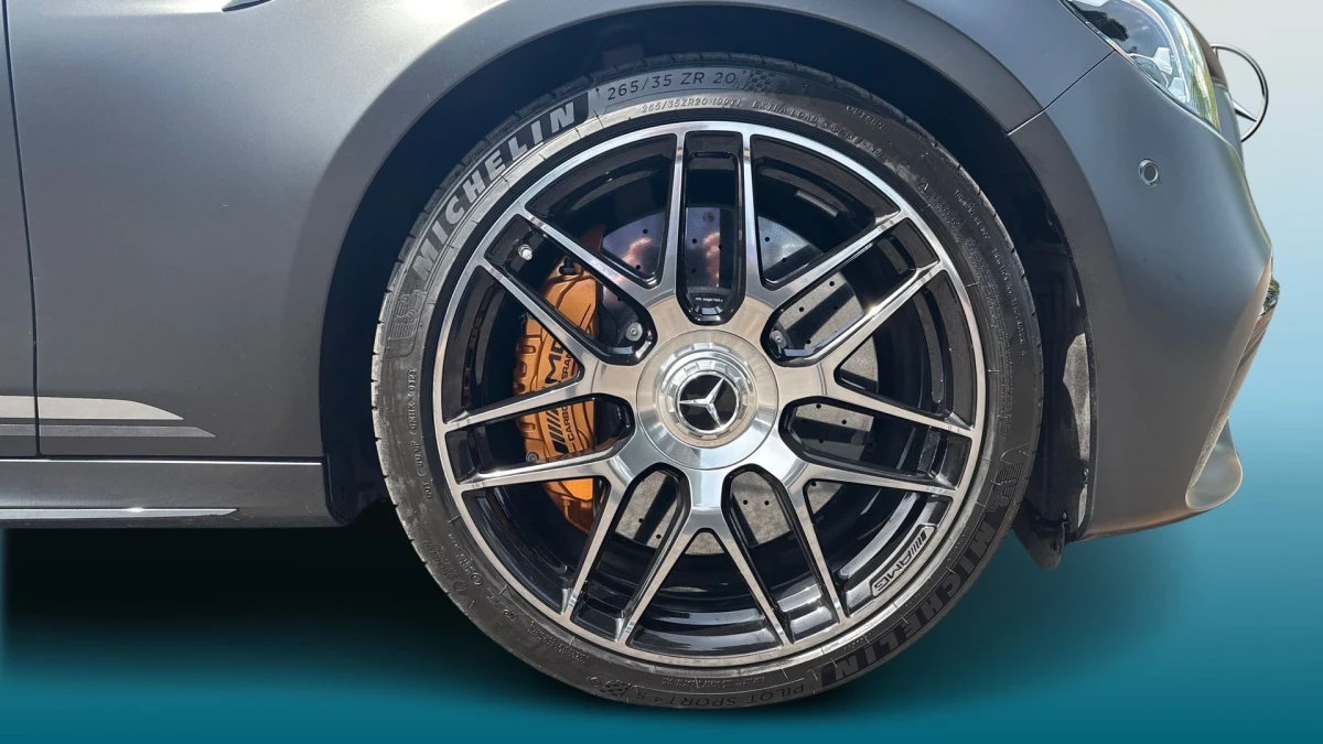 Mercedes-Benz E-Class Image 5