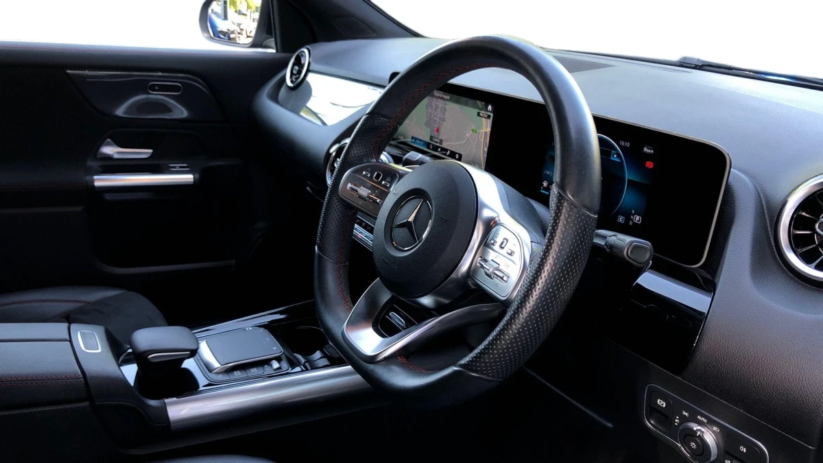 Mercedes-Benz GLA Image 3