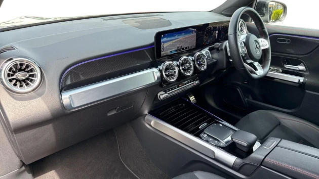 Mercedes-Benz GLB Listing Image