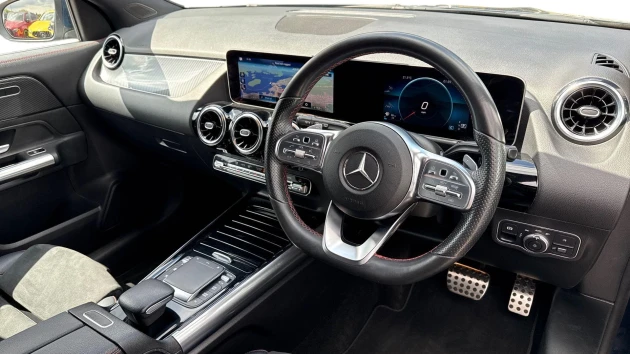 Mercedes-Benz GLA Listing Image
