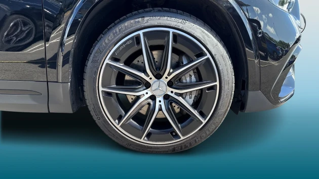 Mercedes-Benz GLA Listing Image