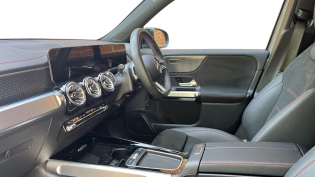 Mercedes-Benz EQB Listing Image
