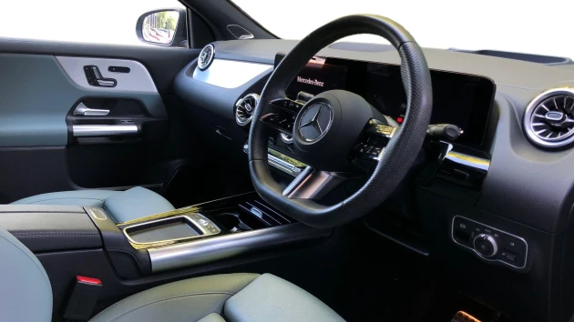 Mercedes-Benz EQA Listing Image